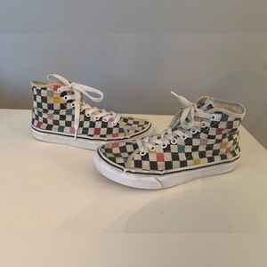 Vans Classic Checkerboard Hightop Skate Shoes, Men’s 5 Women’s 6.5.